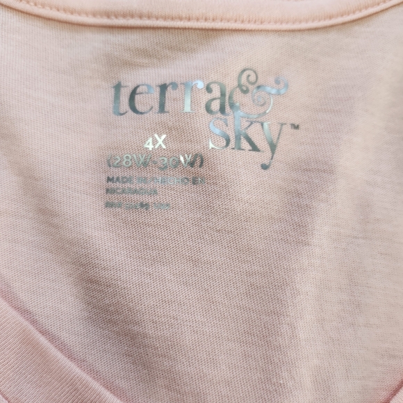 Terra & Sky Size 4X Women's Pink V-Neck Top - Picture 6 of 7